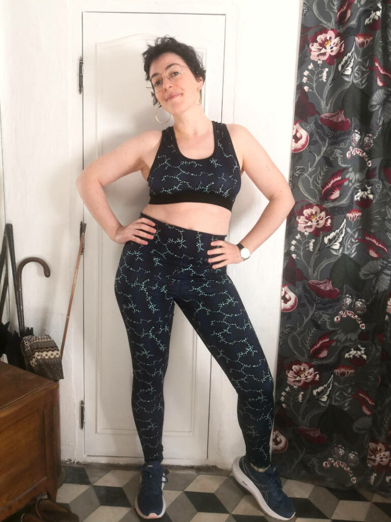 ensemble de sport en lycra Tissoeurs éditions