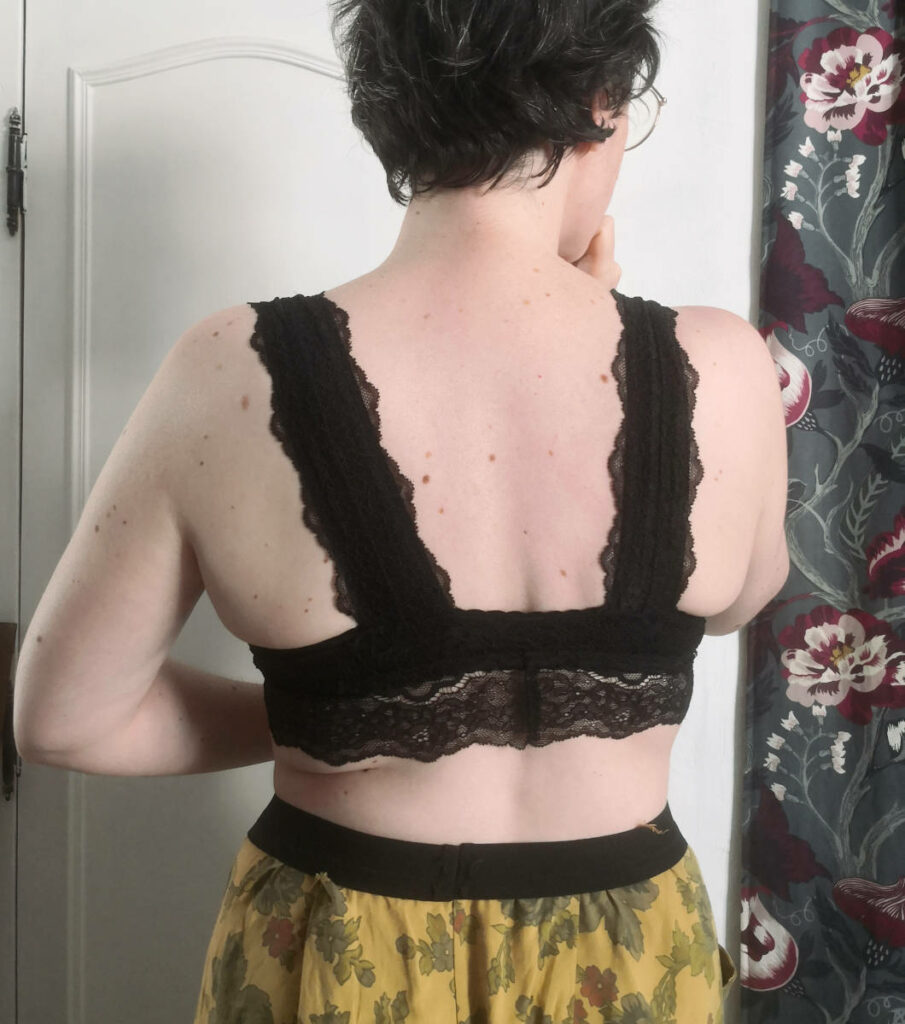 dos de la brassière Onde
